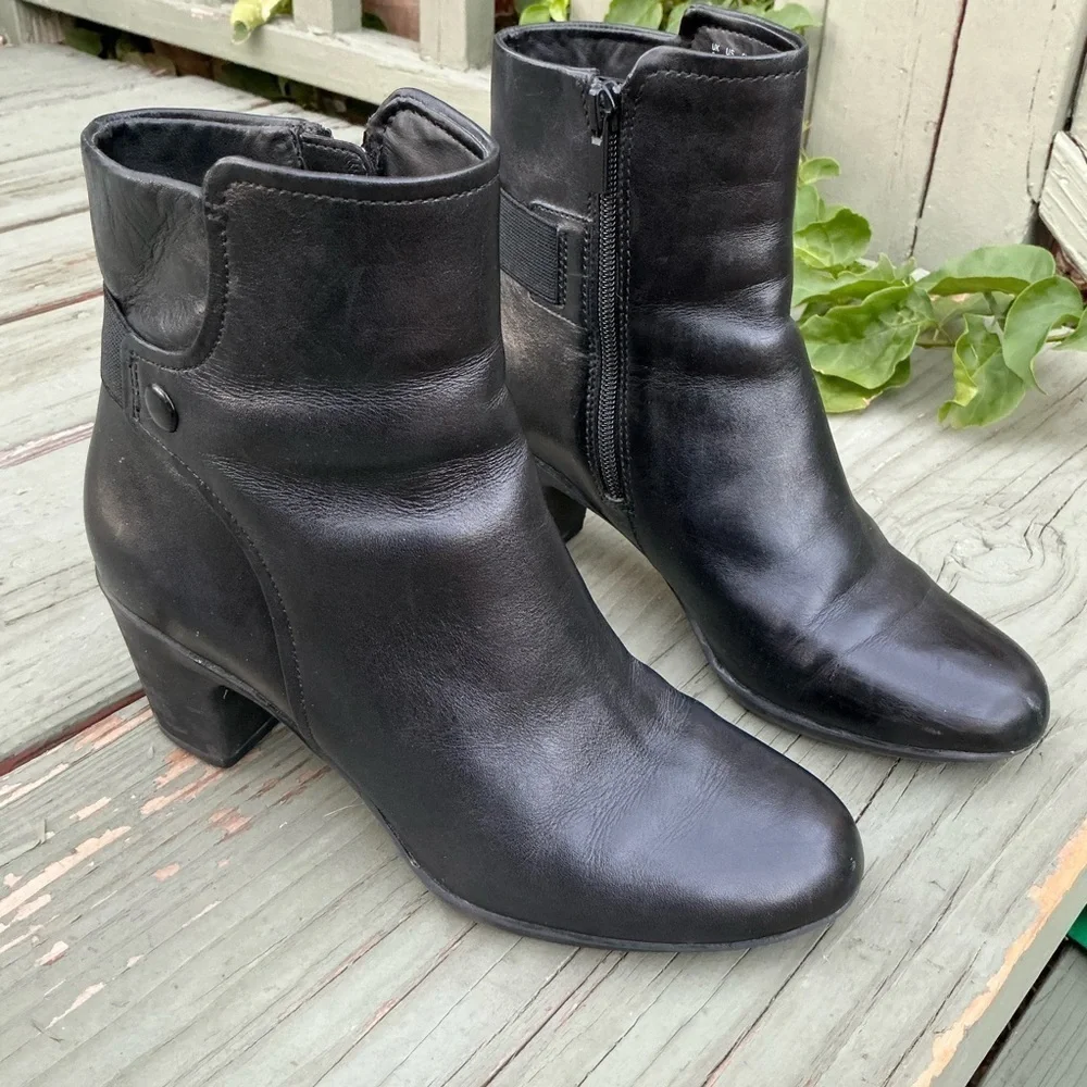 Clarks Lucette Jewel Dark Brown Leather Ankle Boots Women 8